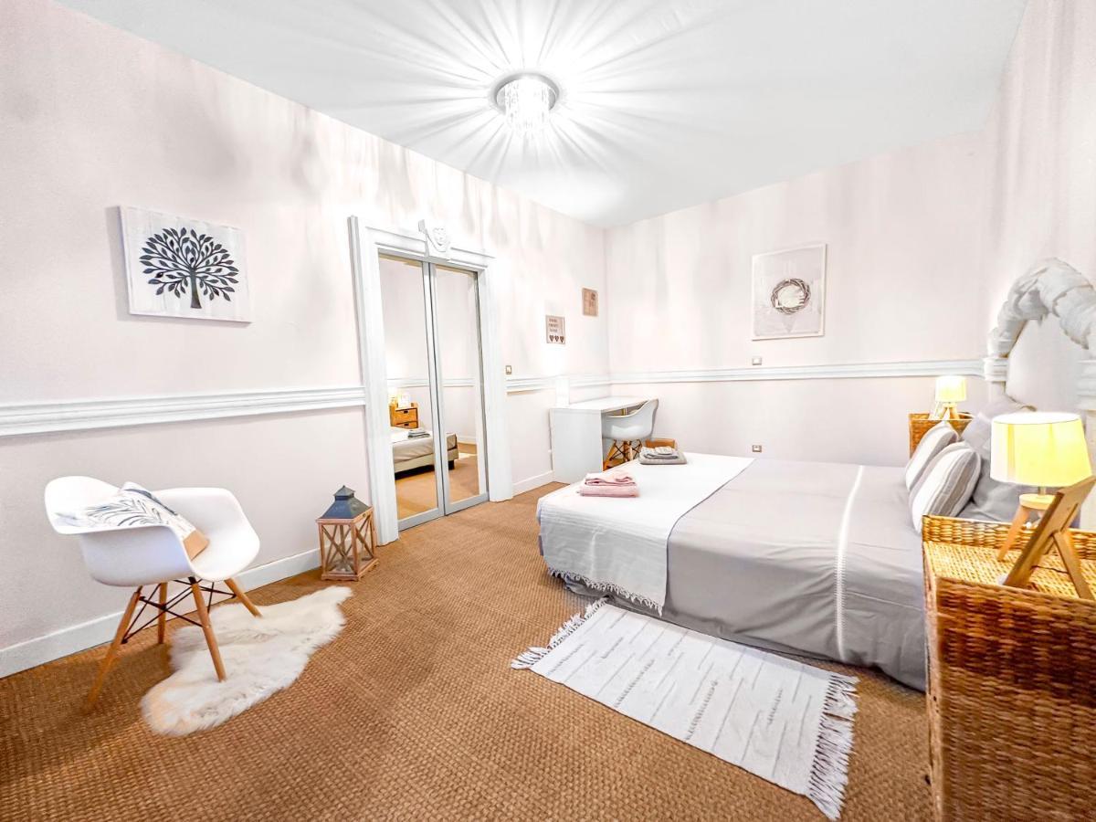 Apartamento Les Portes Du Chateau Beaucairois Beaucaire  Exterior foto