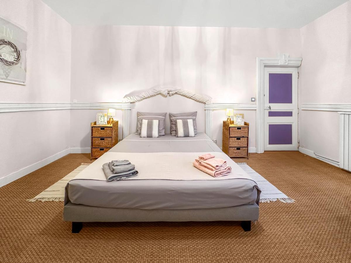Apartamento Les Portes Du Chateau Beaucairois Beaucaire  Exterior foto